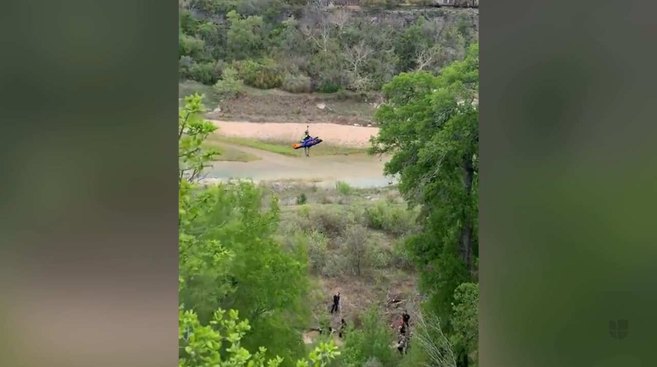 Rescatan una persona tras caerse 20 pies desde acantilado cerca de la reserva Hamilton Pool 