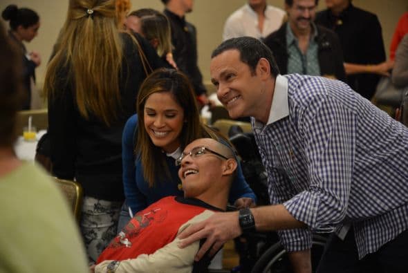 Karlita y Alan no perdieron la oportunidad de hacer sonreír a los ilusionados invitados. 