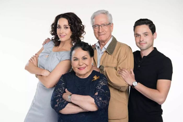 En 2018 interpretó a doña Crisanta en Mi Marido Tiene Familia.
<br>