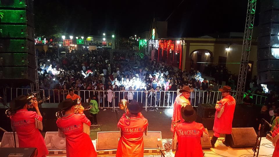 La banda Mach del Reino de Villa Corona se presentó este fin de semana en el poblado de Eloxotitlan, Puebla sin pensar que horas más tarde les ocurriría un terrible accidente.
