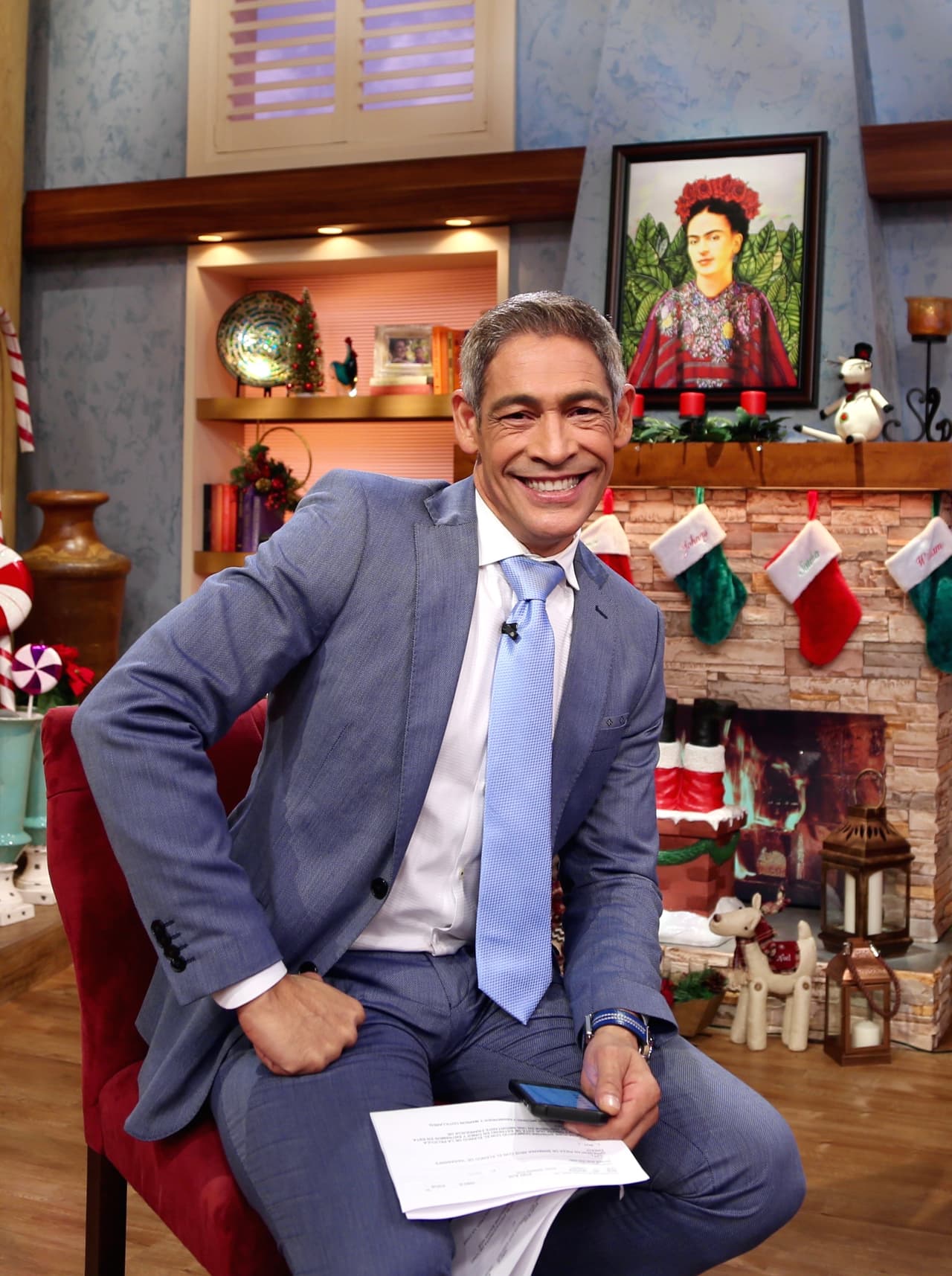 Con 49 años de edad, Johnny comenzó a presumir con orgullo su canas.