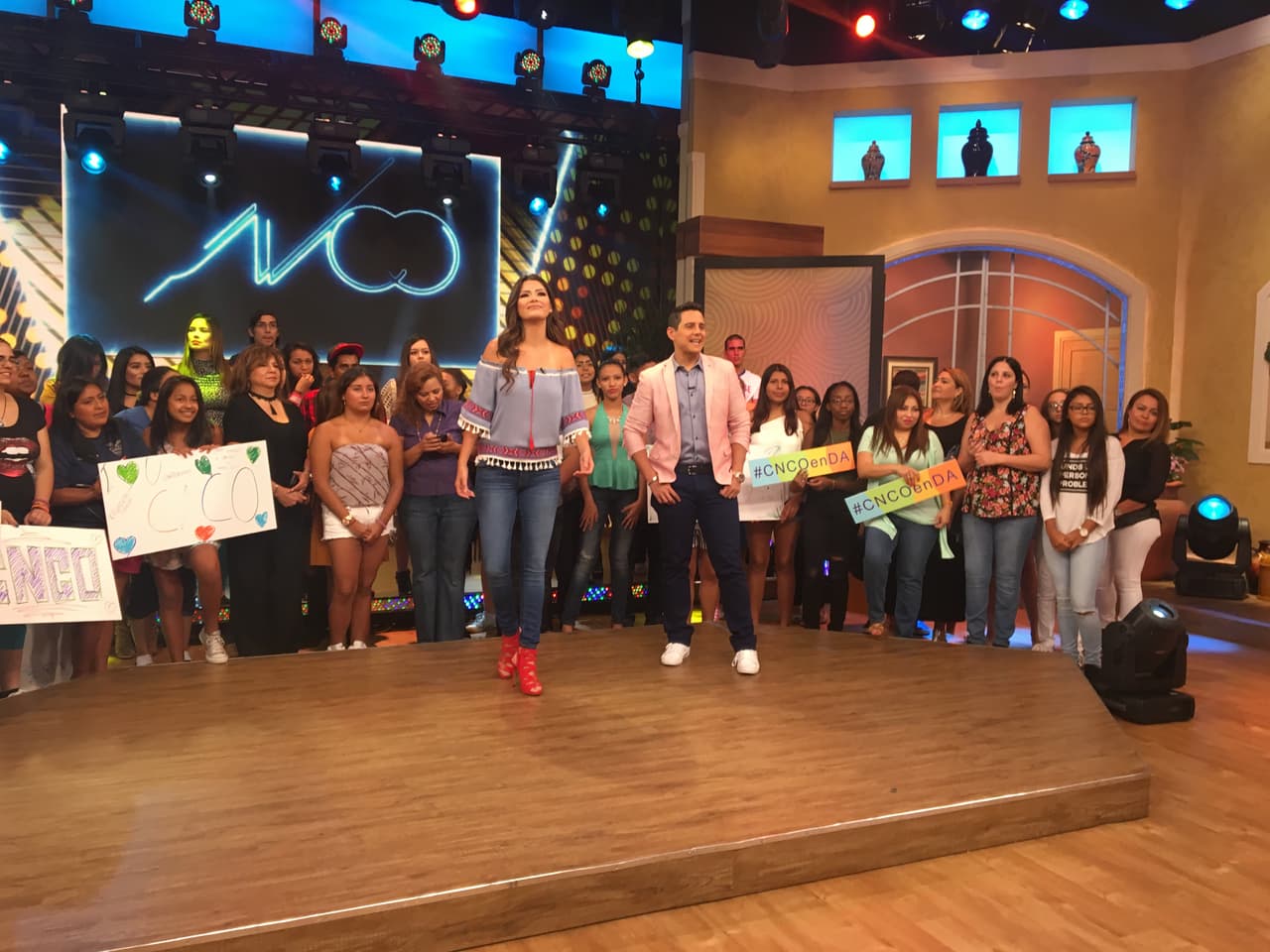 Llegó el gran momento de ver a los chicos de CNCO.