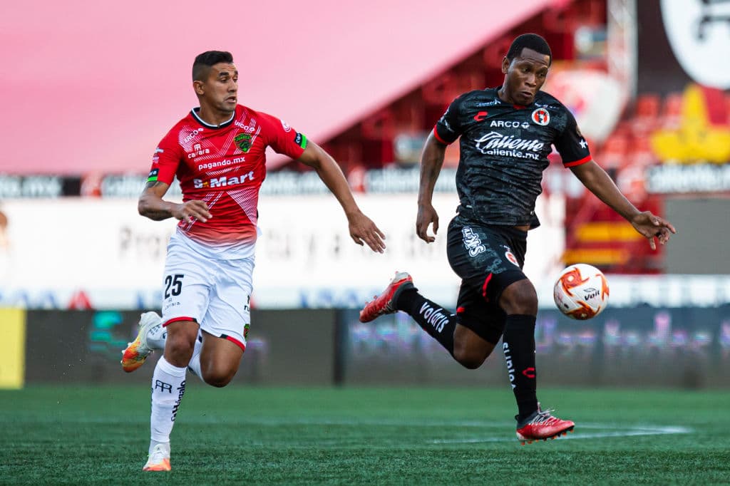 Brayan Angulo y Gerson Vázquez son los encargados de conseguir tres puntos más y vencen en casa 2-1 a los Bravos de Ciudad Juárez.