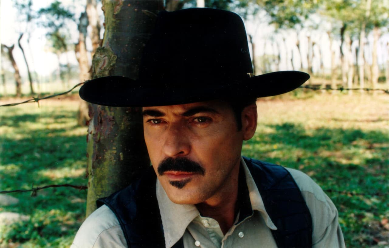 La última telenovela en la que 
<b><a href="http://www.univision.com/temas/cesar-evora">César</a></b> tuvo un papel principal fue en 'Las Amazonas' repitiendo la exitosa fórmula junto a 
<b>Victoria Ruffo</b>.