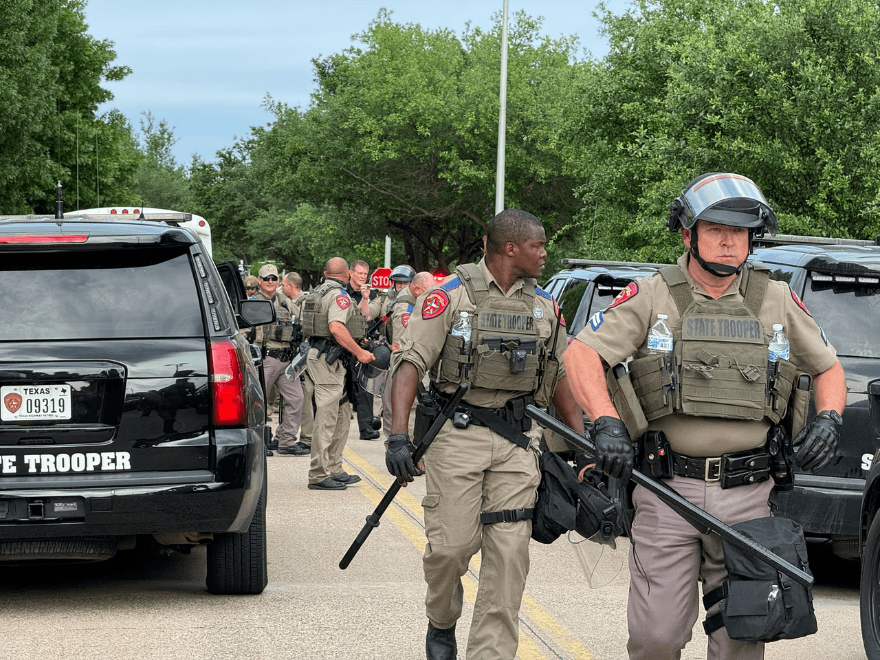 Esfuerzos coordinados permitieron que en cerca de dos horas, la situación estuviera bajo control en el recinto de Dallas, de la UT.