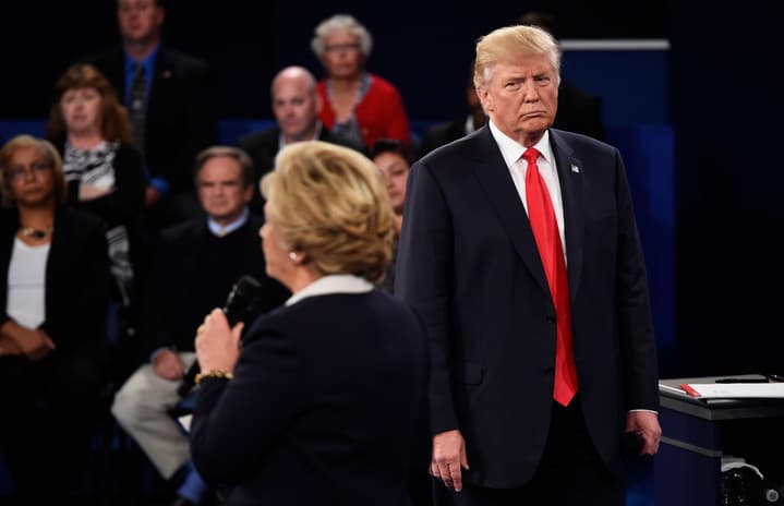 Trump dijo que creará un fiscal especial para investigar "el caso" de Clinton