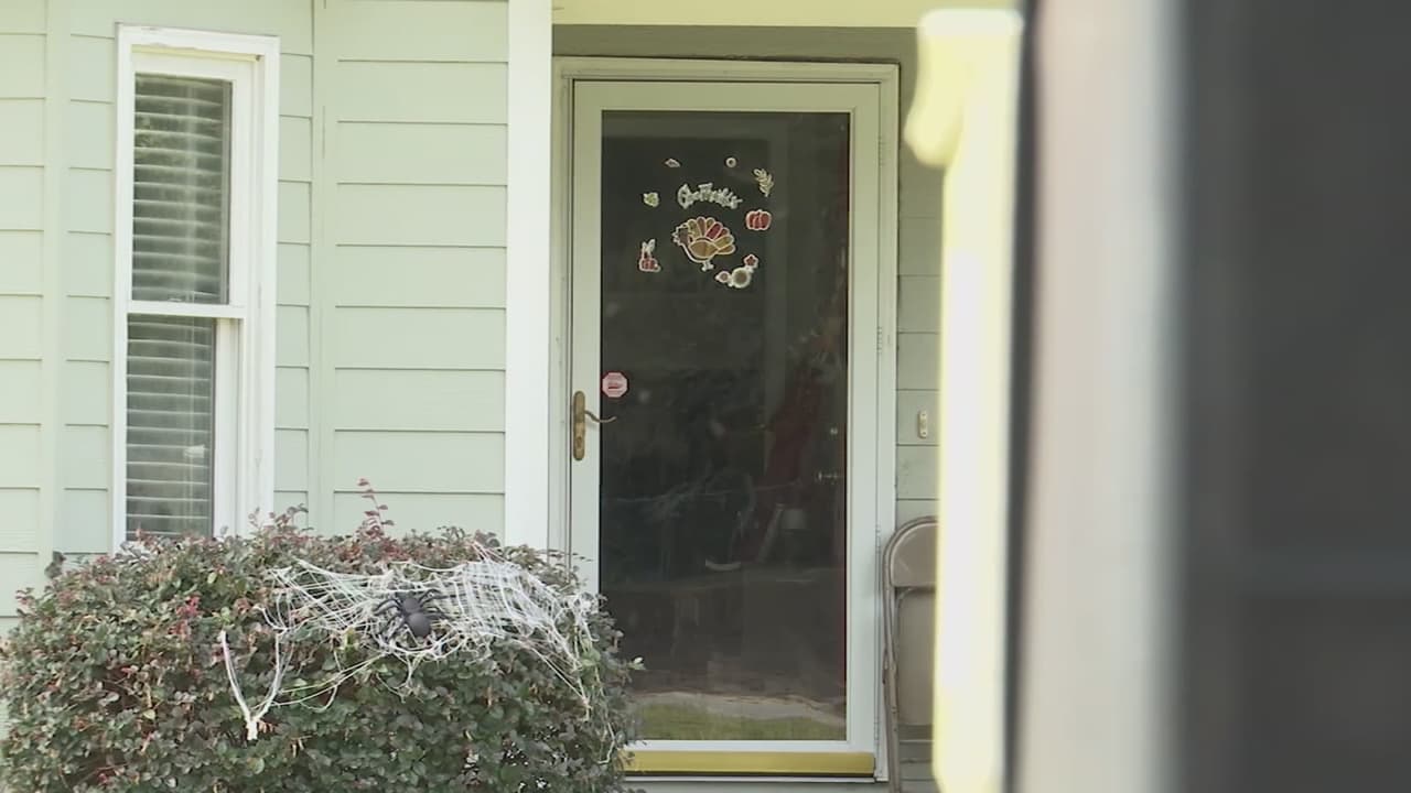 El programa HOPE proporciona asistencia en el pago del alquiler y los servicios públicos para evitar los desalojos y desconexiones por falta de pago. ¿Cuáles son los requisitos? 
<a href="https://www.univision.com/local/north-carolina-wuvc/house-wake-programa-que-ayuda-a-pagar-la-renta-y-los-servicios-publicos-fotos">Aquí te contestamos las preguntas más frecuentes.</a>