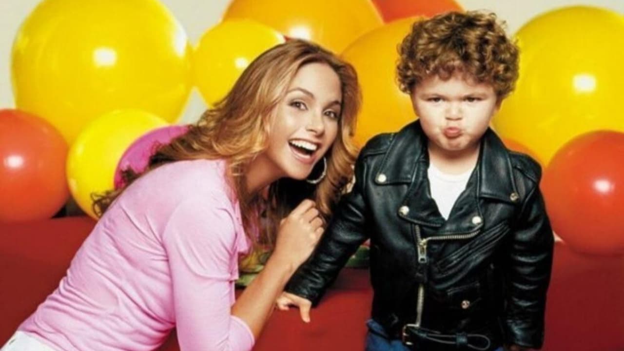 José Manuel es el hijo mayor de Lucero y Mijares.