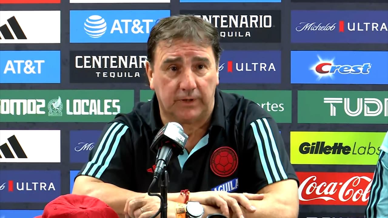 En Colombia recuerdan 'guiño' de Julián Quiñones, a pesar de preferir al Tri