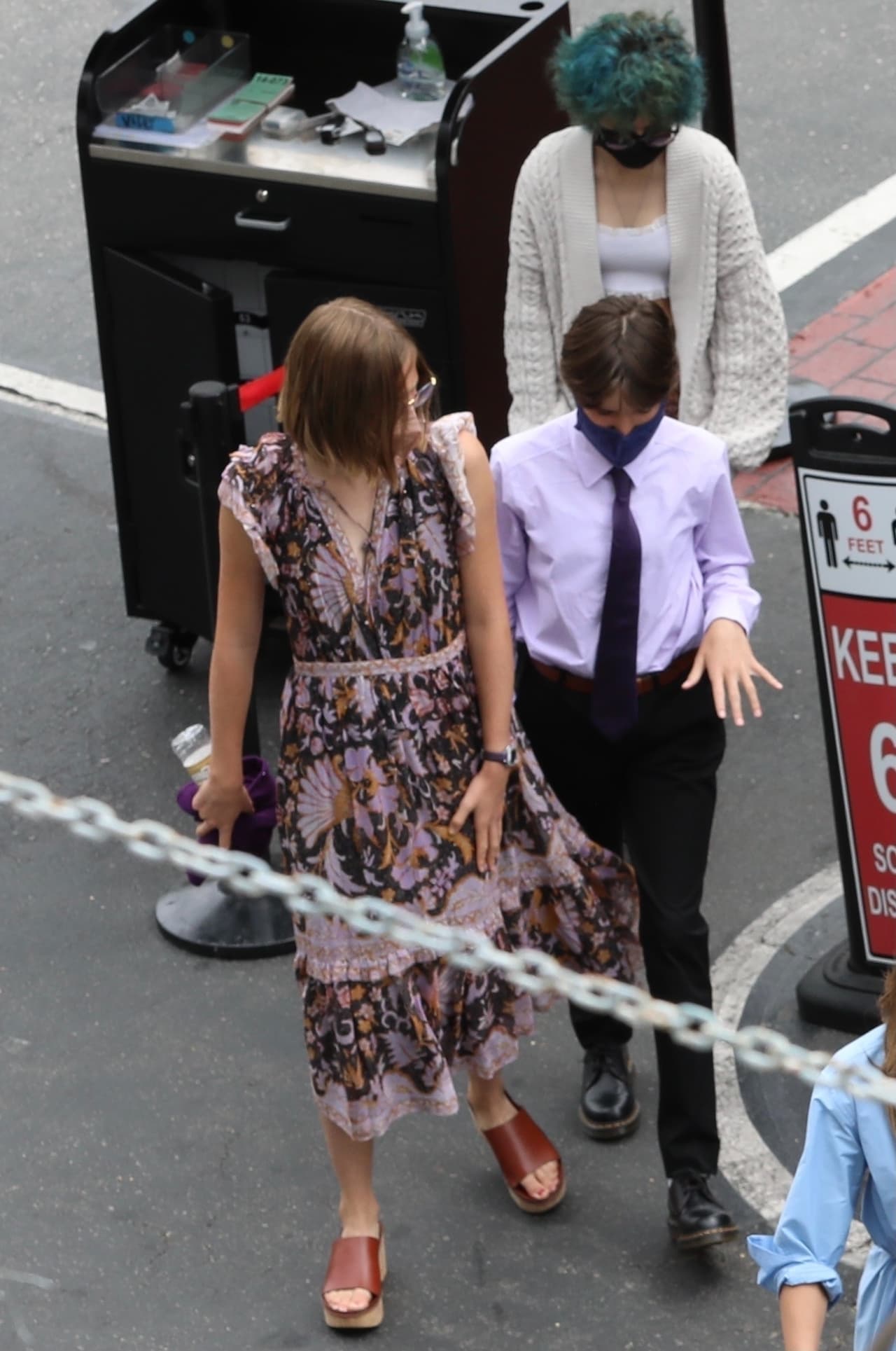 Los chicos y las chicas lucieron, fieles a su gusto, muy elegantes dadas las condiciones del lugar al que fueron. 
<br>