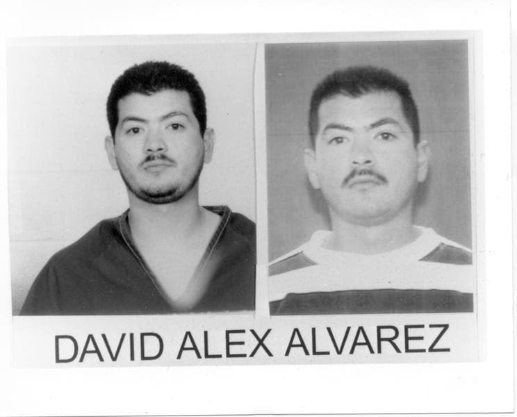 <h3 class="cms-H3-H3">David Alex Álvarez</h3>
<br>Elmiembro 448 de la lista de los más buscados por el FBI 
<b><a href="https://www.fbi.gov/wanted/topten/topten-history/hires_images/FBI-448-DavidAlexAlvarez.jpg/view" target="_blank">fue arrestado en la ciudad fronteriza de Tijuana, México</a> </b>en mayo de 1997.