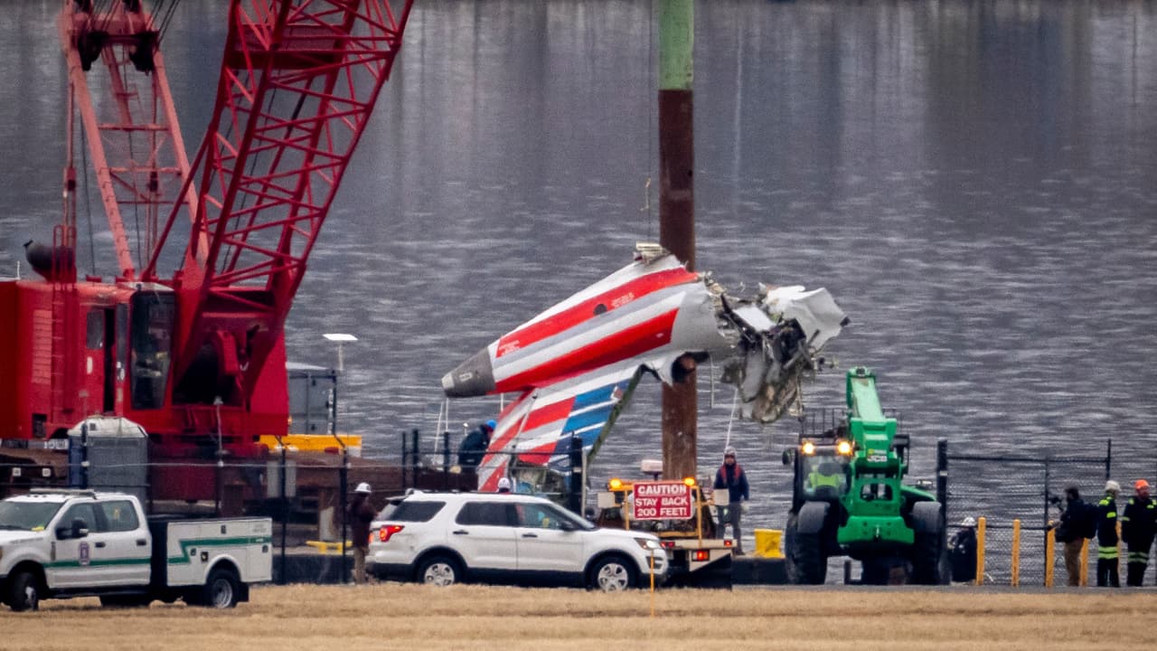 NTSB revela error del helicóptero militar involucrado en accidente mortal en el río Potomac