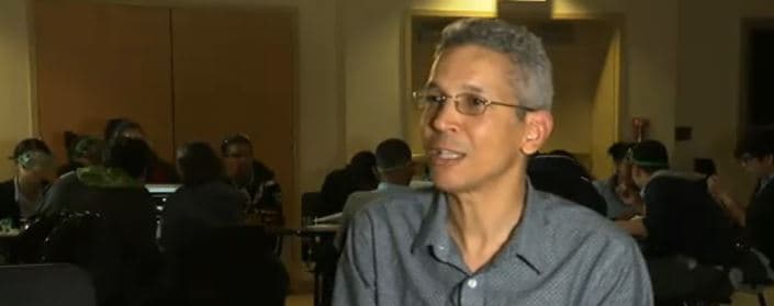 Nadie le cierra las puertas a los educados por Jonás de León