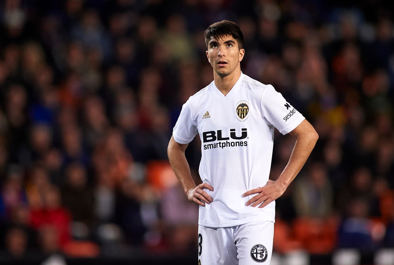 El Tottenham Hotspur se interesó en Carlos Soler, mediocampista español que actualmente juega en el Valencia.