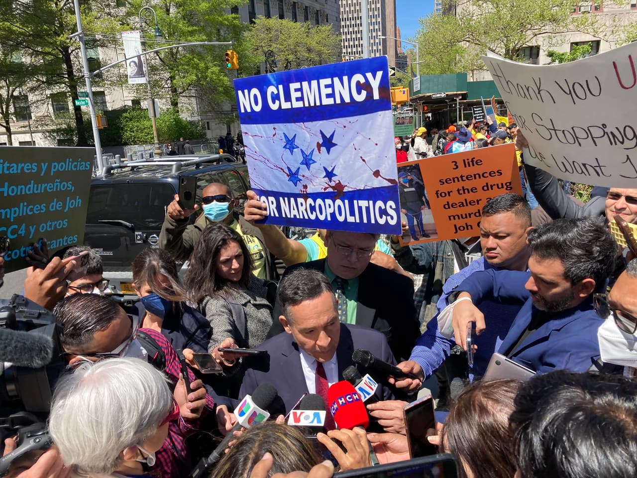 El expresidente Juan Orlando Hernández se declara inocente de acusaciones de narcotráfico en corte de Nueva York