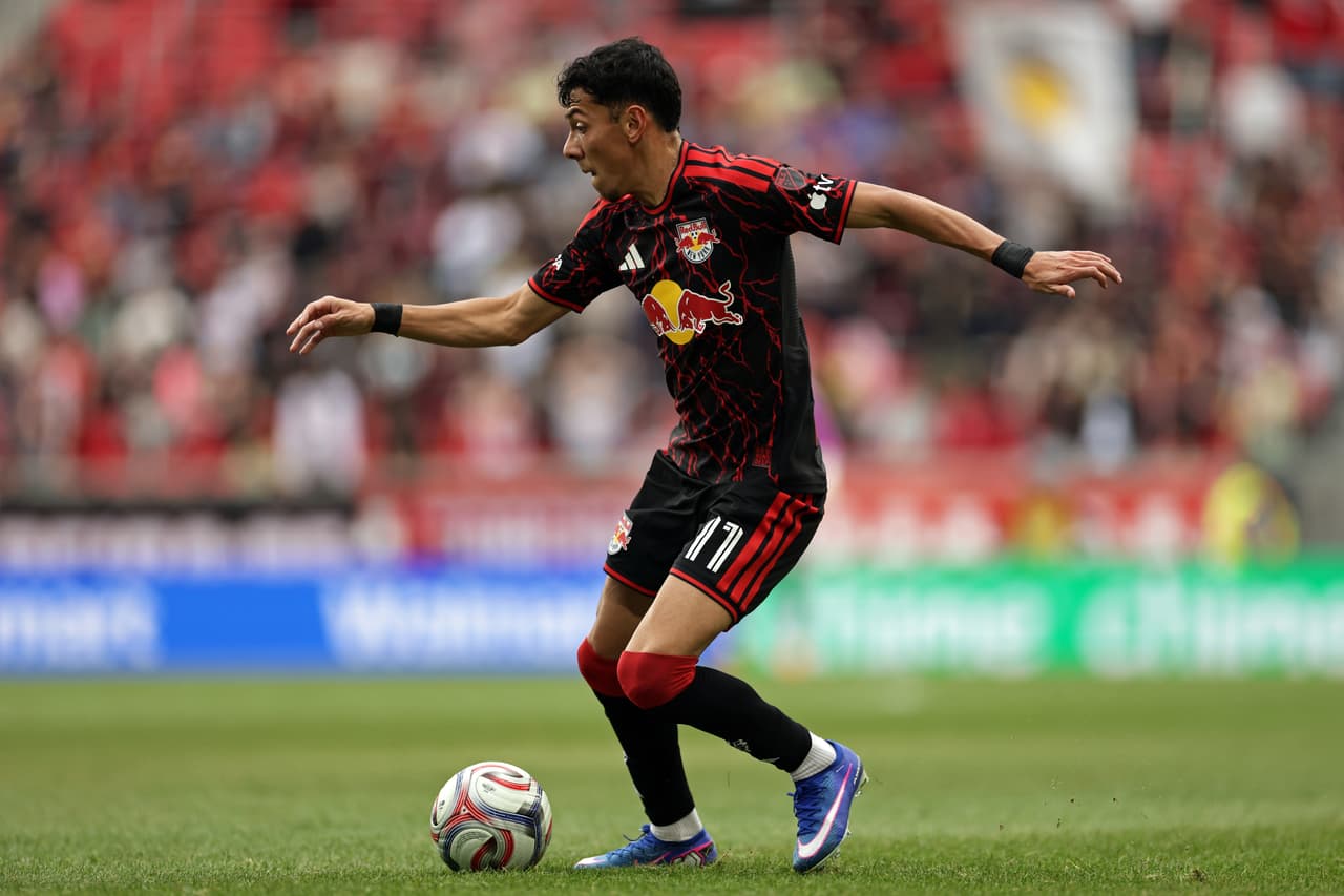 New York RB, con Jorge Ruvalcaba en el campo, consigue agónico empate ante Toronto FC