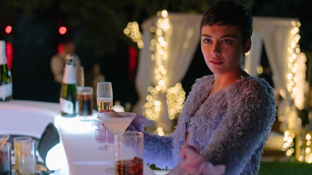 Ari (Carla Díaz) em "Elite"