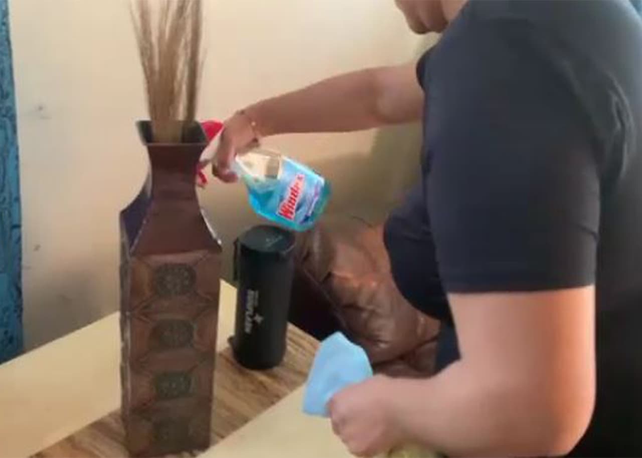 "Nos amenazaba con la migra": surgen nuevos testimonios donde acusan a empleadora por robo de sueldo y malos tratos