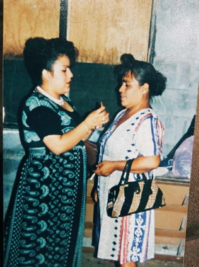 Alma Ledezma nos envía la foto de su madre Paula quien partió al cielo hace 13 años.