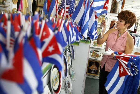 "Cuando exista un Gobierno democrático (en Cuba), así como extraditan a los narcotraficantes colombianos, los tendrá que extraditar a ellos. Y que sirva esto de mensaje para aquellos que se están prestando para agredir a mujeres indefensas y a golpear y a reprimir la disidencia", detalló Ninoska.