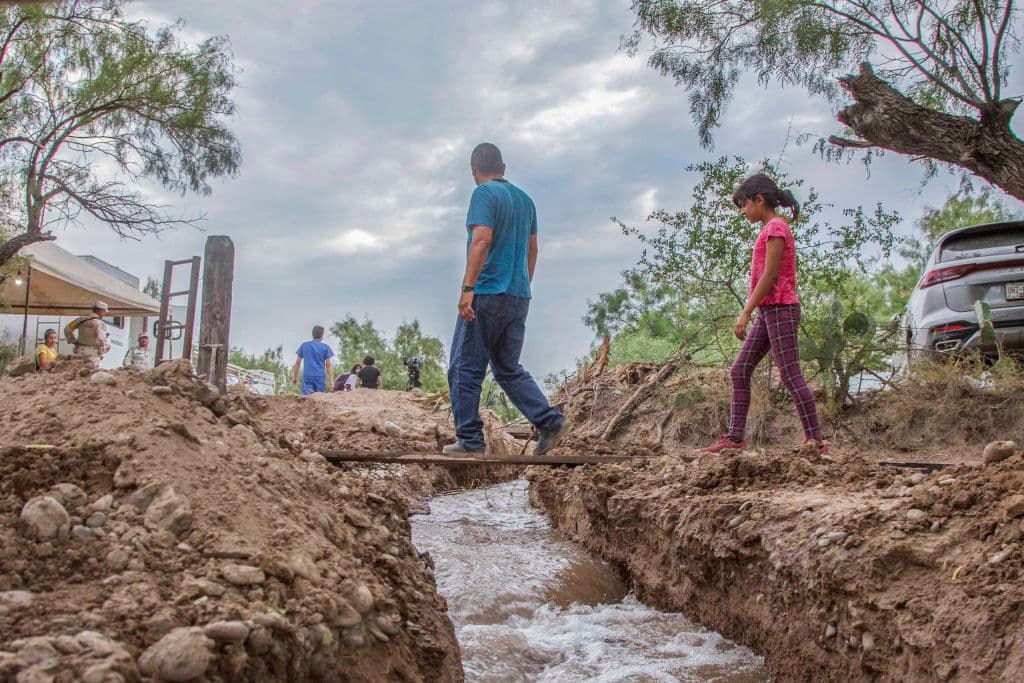 Peligros y precariedad: la arcaica minería artesanal de carbón en México que dejó atrapados a 10 trabajadores