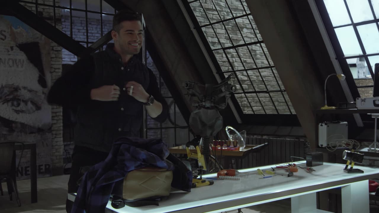 Por su parte,
<b>André</b> trabaja con Benjamín tras el coma que su padre Felipe sufrió y viajó a estudiar a Estados Unidos.