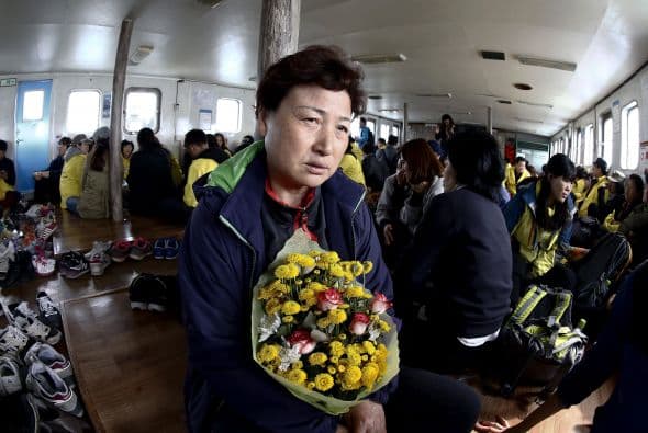 El naufragio del buque Sewol, la mayor tragedia humana de Corea del Sur en las últimas décadas, sumió al país durante meses en un estado de luto y conmoción.