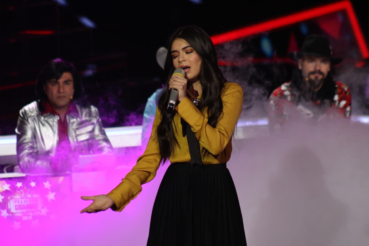 Irlanda tuvo la tarea de cantar en el tercer show de Pequeños Gigantes junto a la pequeña Abril de Los Peque Estrellas el tema 'Olvidé respirar' de David Bisbal.
