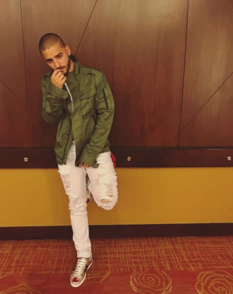 A Maluma lo hemos visto cambiar de look frecuentemente, de hecho estuvo nominado en la categoria 'Mejor Fashionista' en Premios Juventud.