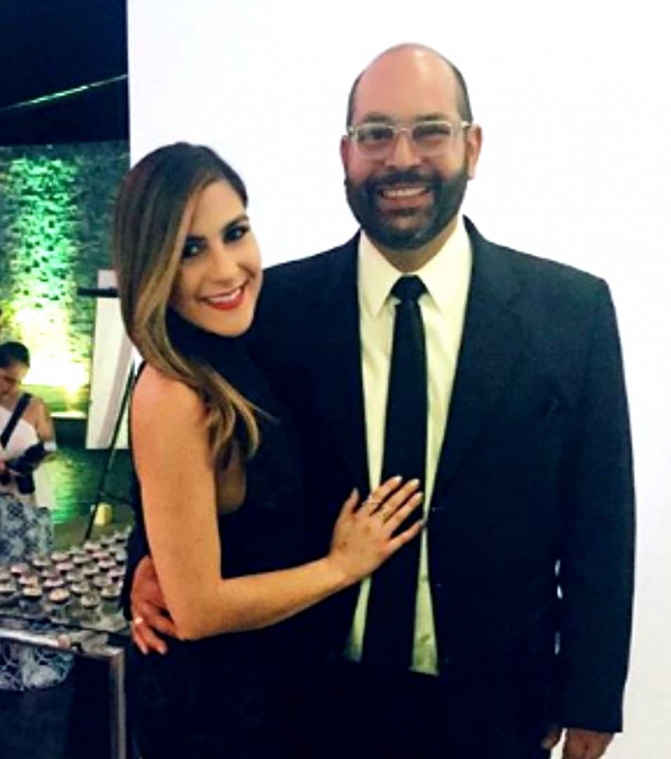 Nuestra Jessica Rodríguez disfruta el amor de su padre, aunque ya no es una niña sigue siendo su consentida.