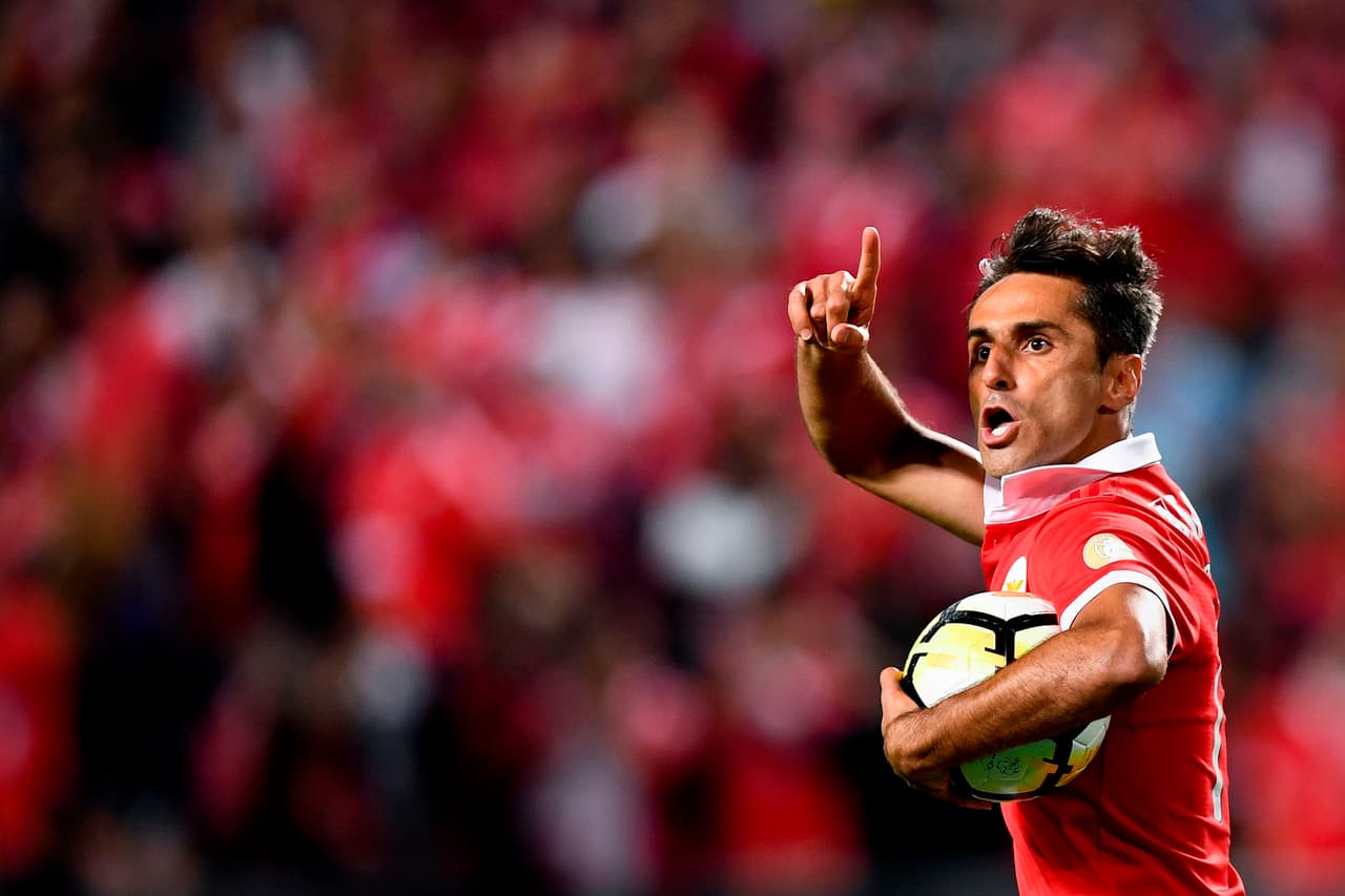 Jonas comanda voltereta del Benfica ante el Paços de Ferreira