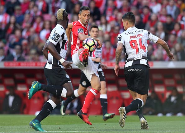 LISBON, PORTUGAL - JANUARY 14: SL Benfica's forward from Brazil Jonas in action during the Primeira Liga match between SL Benfica and Rio Ave FC at Estadio da Luz on January 14, 2017 in Lisbon, Portugal. (Photo by Gualter Fatia/Getty Images)
