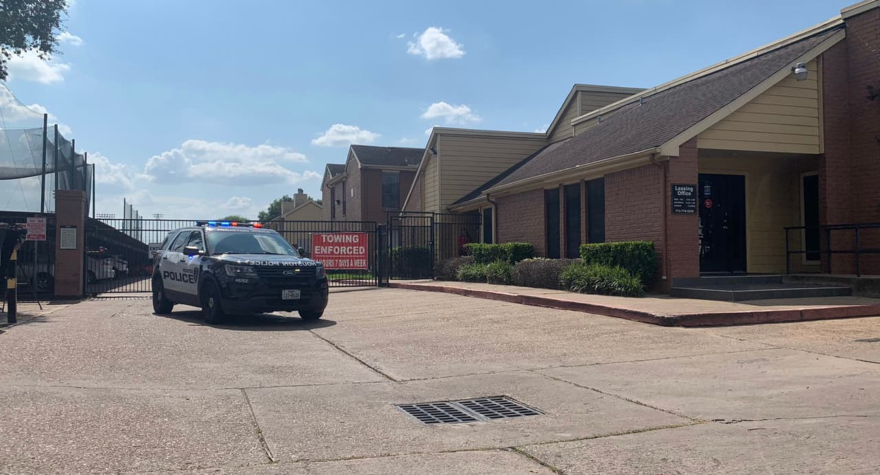 El departamento de seguridad nacional lidera la investigación y se cree se trata de un incidente de tráfico humano.