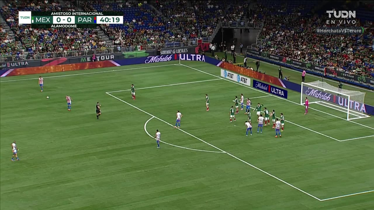 ¡TIRO ATAJADO! disparo por Ramón Sosa.