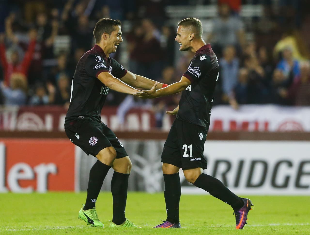 Iván Marcone es uno de los jugadores más queridos dentro de Lanús, que disputa Copa Suramericana y pasó a segunda fase.