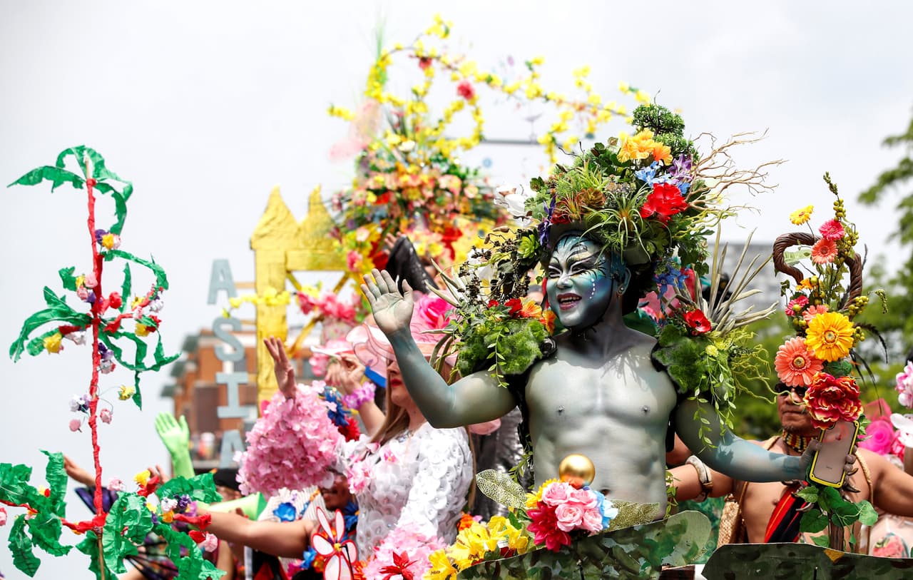 Una de las más vistosas caravanas en la marcha que tuvo lugar este domingo en Chicago.