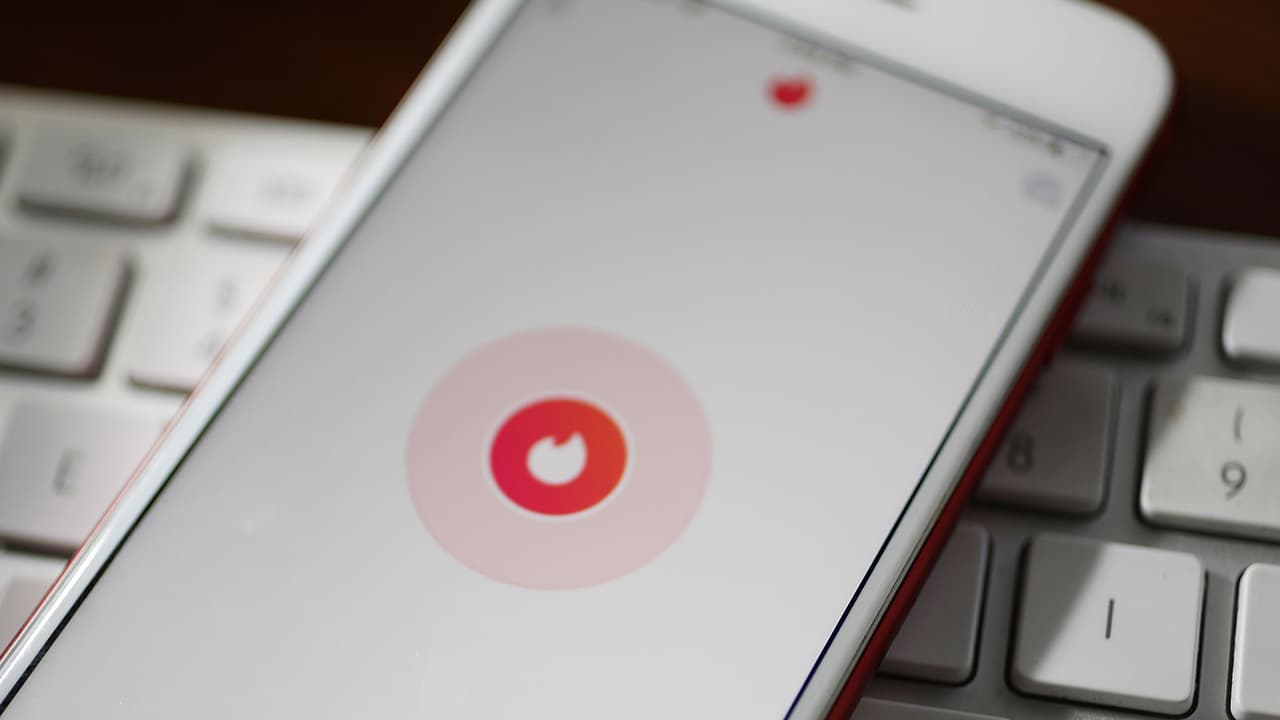 “Nada más se quieren aprovechar de ti” advierten de estafas en aplicaciones para citas