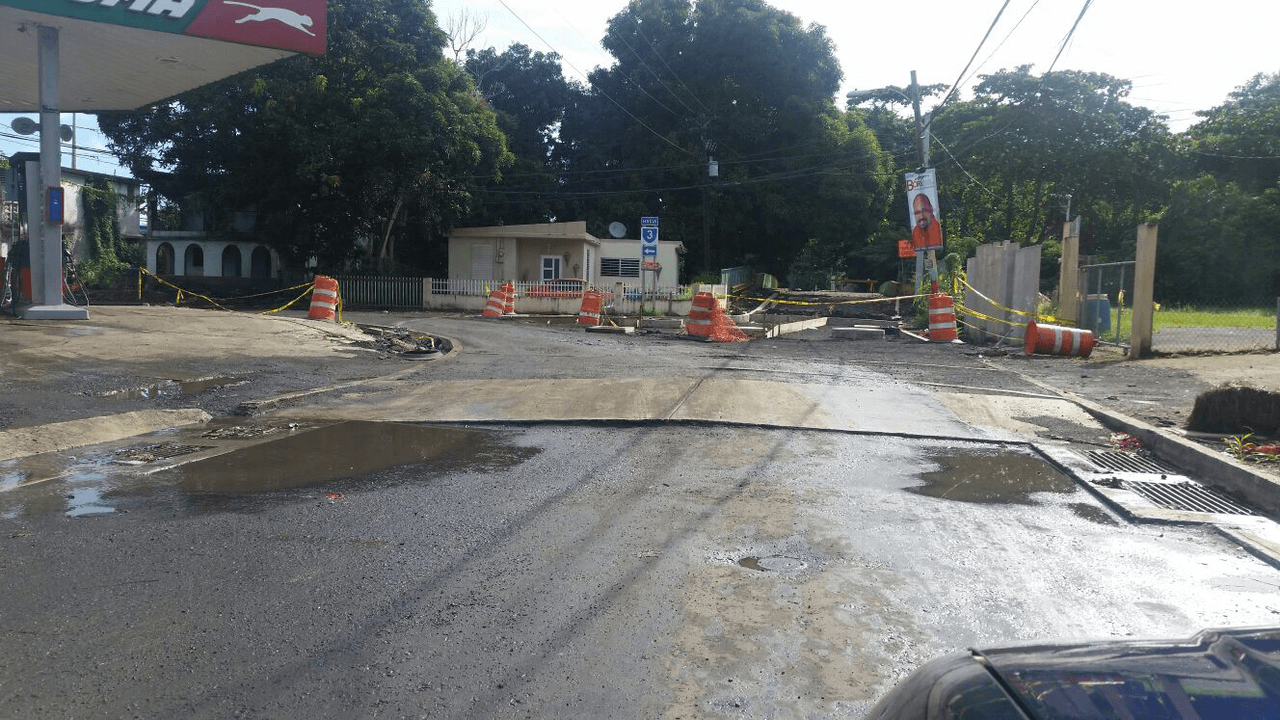 Comparan la carretera que dirige hacia el bosque con una "superficie lunar".