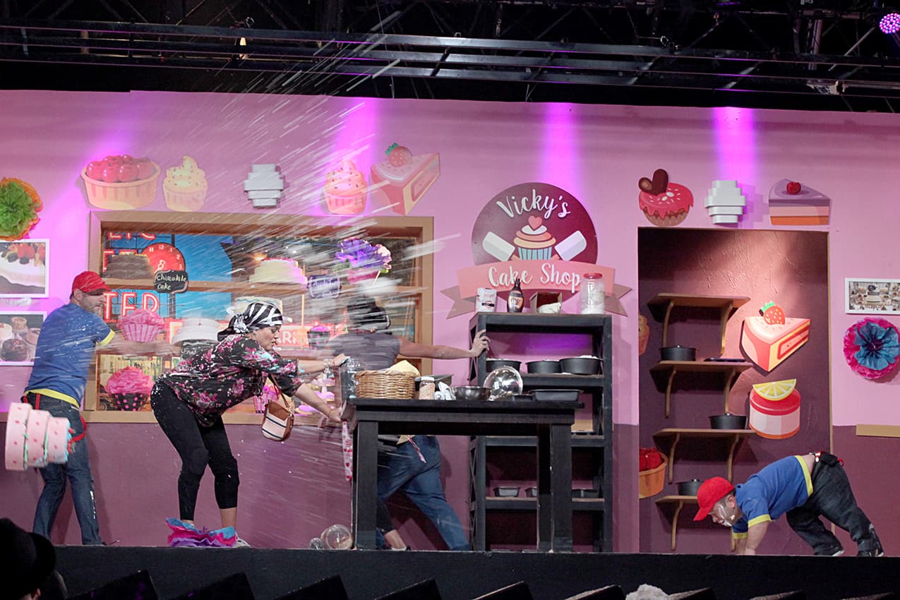 Y si, el último escenario inclinado de la temporada llegaba a nuestros ojos. Mela, Mariana, Carlitos, Michelle, Ricardo y Kimberly protagonizaron una muy empalagosa guerra de pasteles.