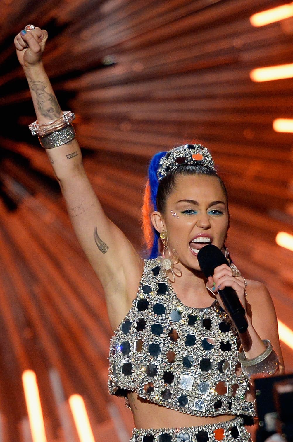 ¿Tendrán ganas de volver a invitarla? Esperemos otra sorpresa.