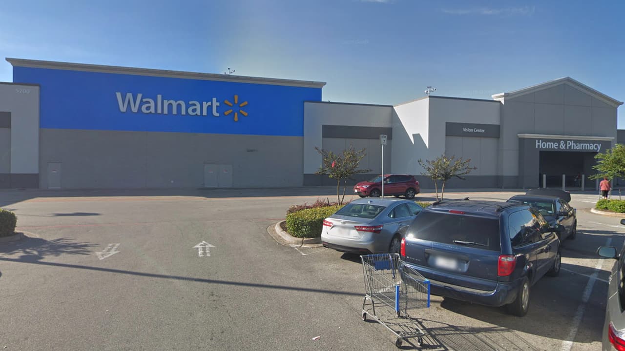 No, no es cierto que haya un pistolero en un Walmart de Pasadena, dicen autoridades locales