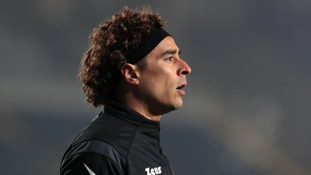 Memo Ochoa es relegado a la banca por primera vez en el Salernitana
