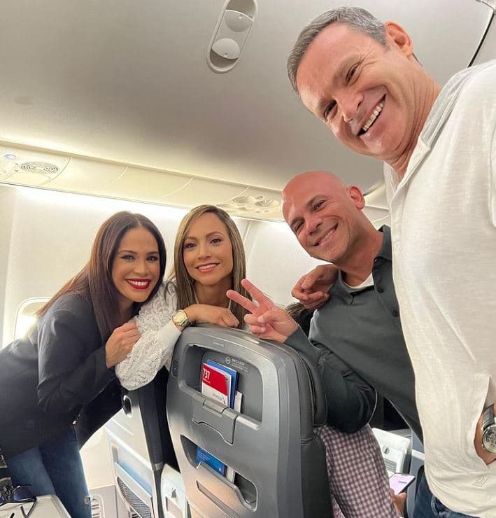 Hablando de Despierta América, Francisca ya disfruta del cariño de sus amigos y colegas en su natal país. Karla Martínez fue la responsable de compartir la primera foto de ella con Satcha Pretto, Alan Tatcher y el Dr. Juan Rivera en el avión rumbo a Punta Cana.