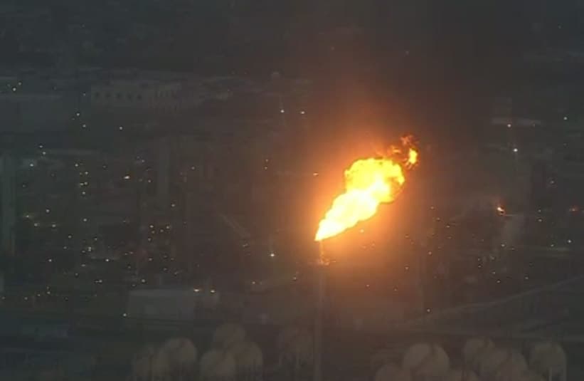 Apagón dejó a miles sin luz en el sur de California y puso en alerta la refinería de Torrance