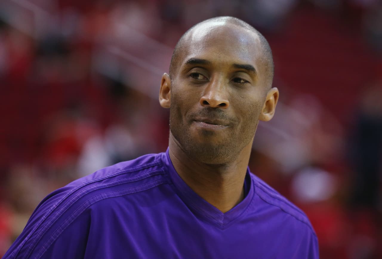 El día que Kobe Bryant falleció, Shaffir publicó un video en Twitter donde dijo que su muerte había llegado “23 años demasiado tarde”.