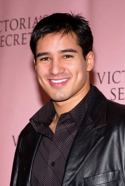Ahora tenemos a nuestro latino consentido, Mario Lopez. Él interpretó al galán y deportista A.C. Slater. Mira aquí más videos de Chismes.