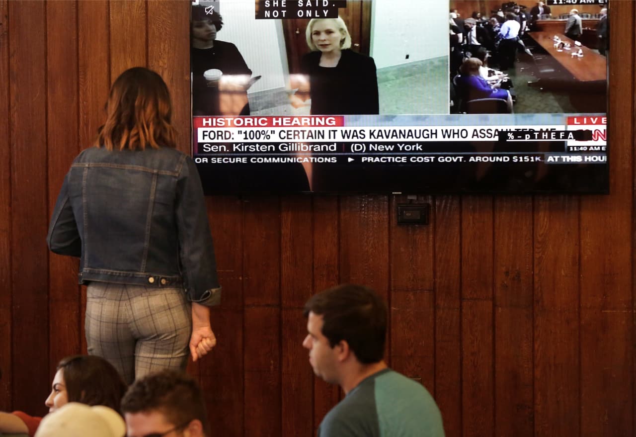 Esta otra imagen es de la Universidad de Yale, donde estudió Kavanaugh. Precisamente en ese centro educativo es donde supuestamente tuvo lugar otra de las agresiones por las que se ha acusado al nominado de Trump a la Corte Suprema. La denuncia la hizo Deborah Ramirez, una mujer de 53 años de origen puertorriqueño, que le dijo a The New Yorker que cuando era estudiante el ahora juez se mostró desnudo durante una fiesta estando borracho y le acercó su pene a la cara sin su consentimiento.