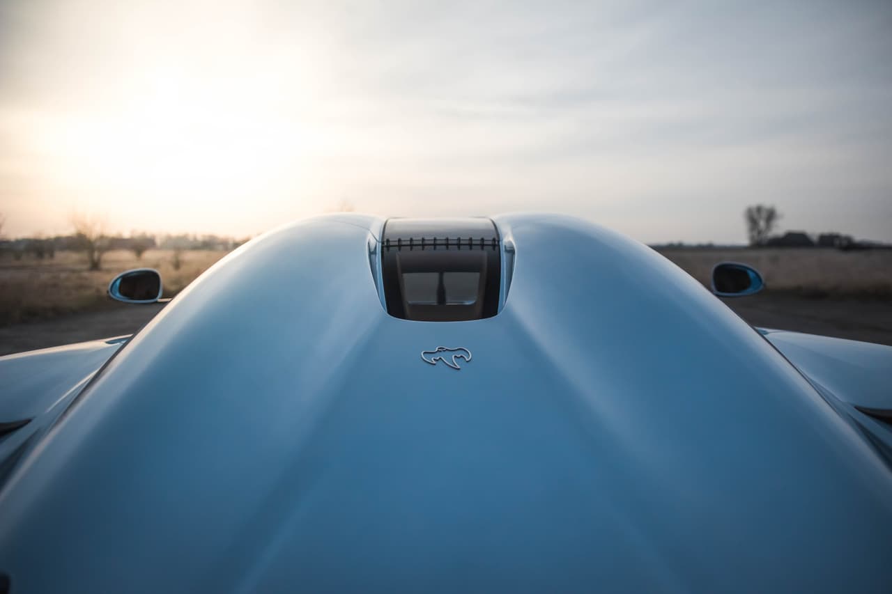 Su paquete de baterías es de 4.5 kWh y 800 voltios es refrigerado por un sistema líquido.