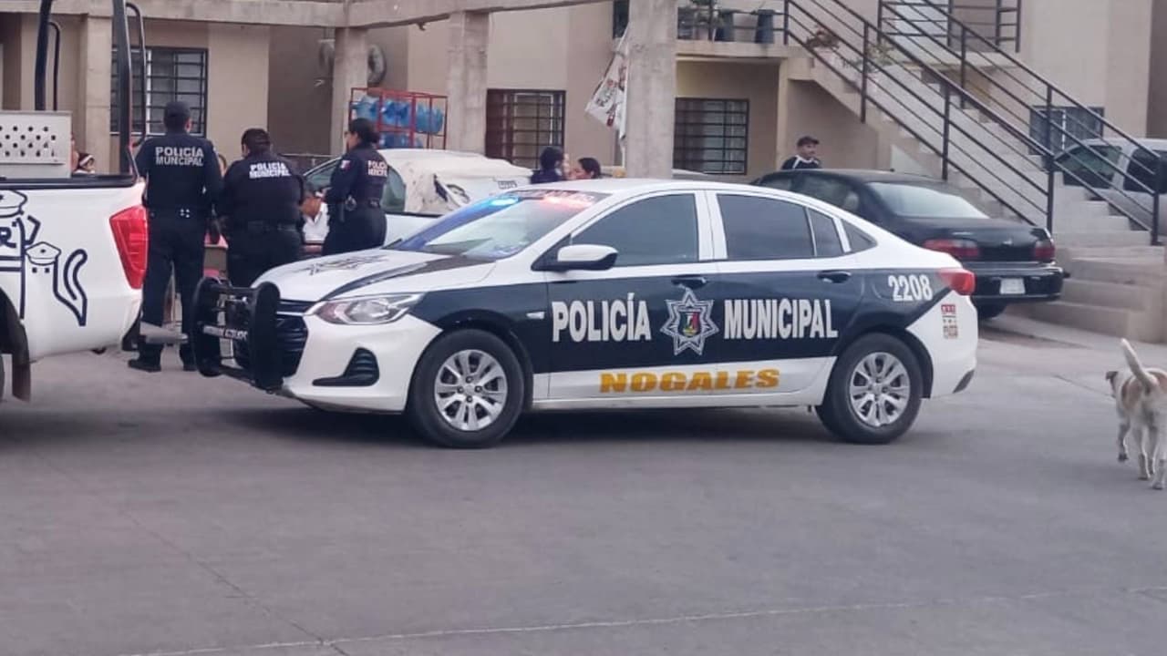Mujer golpeó a maestra que le envió solicitud de amistad a su esposo en Sonora