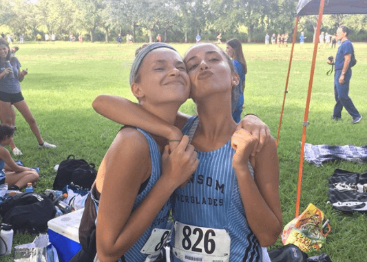 "Aquí listos para que estás princesas empiecen su carrera está es la foto del antes", compartía Alan Tacher en sus redes sociales.